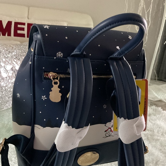 Peanuts & Woodstock Holiday Backpack NWOT - Picture 4 of 6